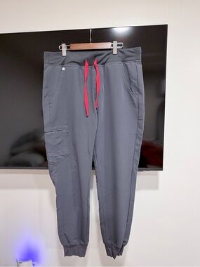 FIGS Charcoal Joggers - M
